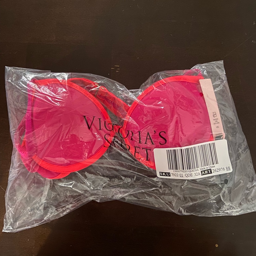Victoria’s Secret Hot Pink Bathing Suit Top 32A